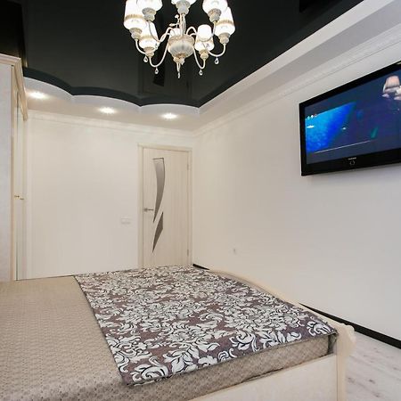 De Luxe Apartments Centr Illinskaya Sumy Ngoại thất bức ảnh