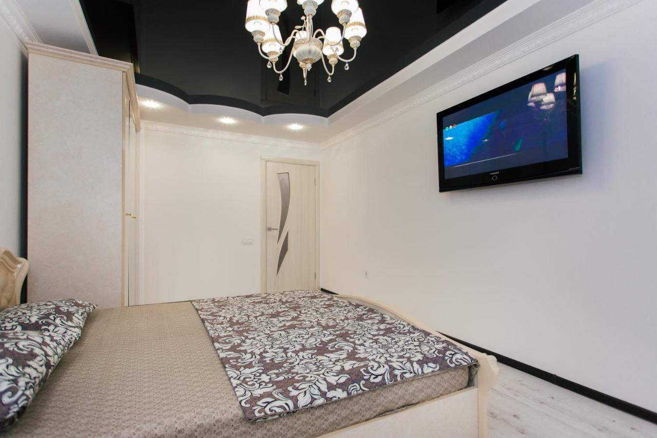 De Luxe Apartments Centr Illinskaya Sumy Ngoại thất bức ảnh