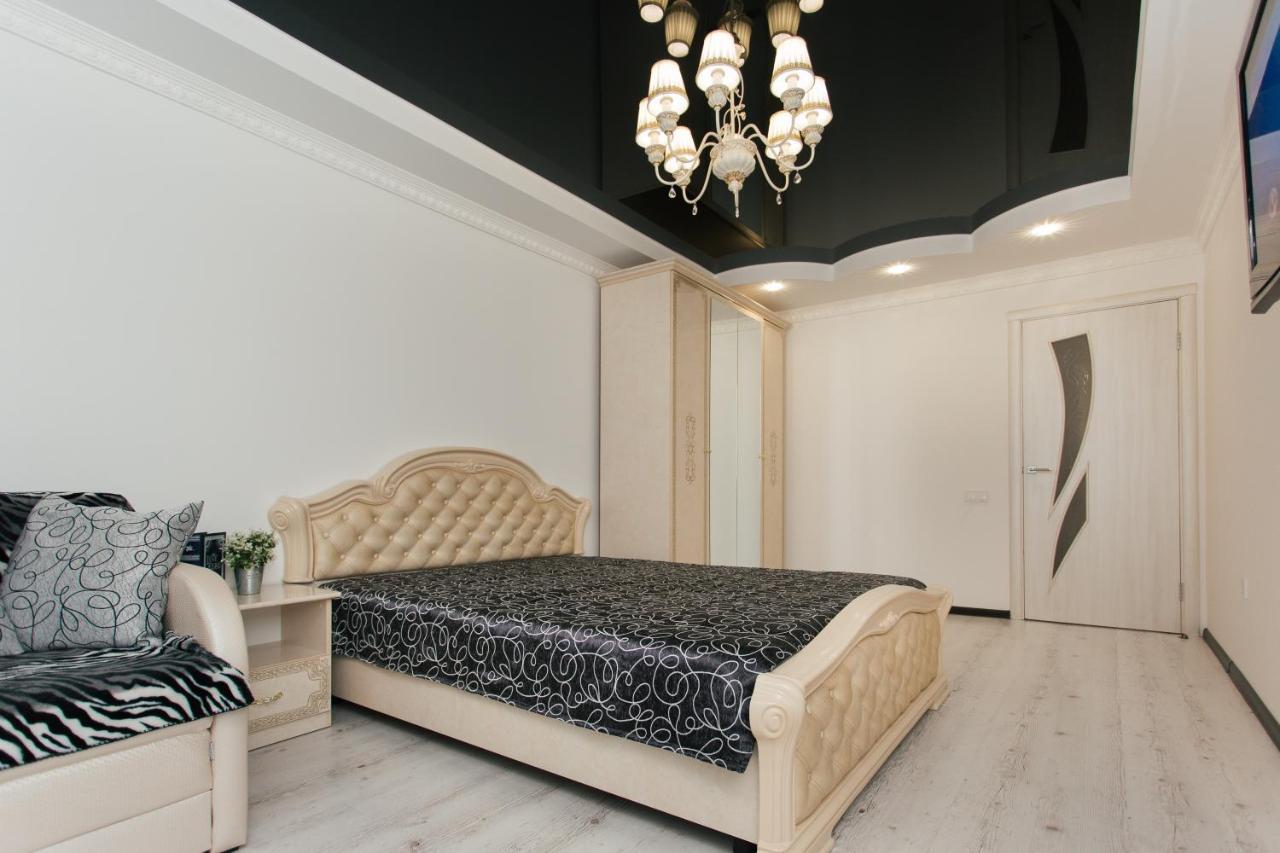 De Luxe Apartments Centr Illinskaya Sumy Ngoại thất bức ảnh