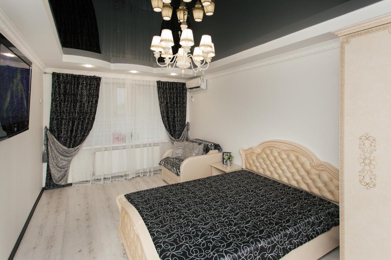 De Luxe Apartments Centr Illinskaya Sumy Ngoại thất bức ảnh