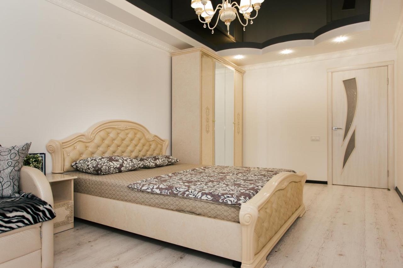 De Luxe Apartments Centr Illinskaya Sumy Ngoại thất bức ảnh